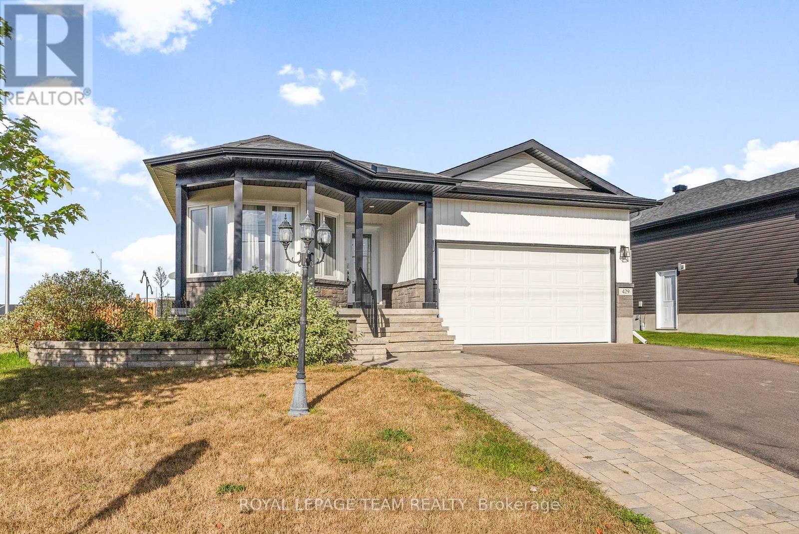 429 Gillan Road, Renfrew, Ontario  K7V 0B1 - Photo 1 - X12371501