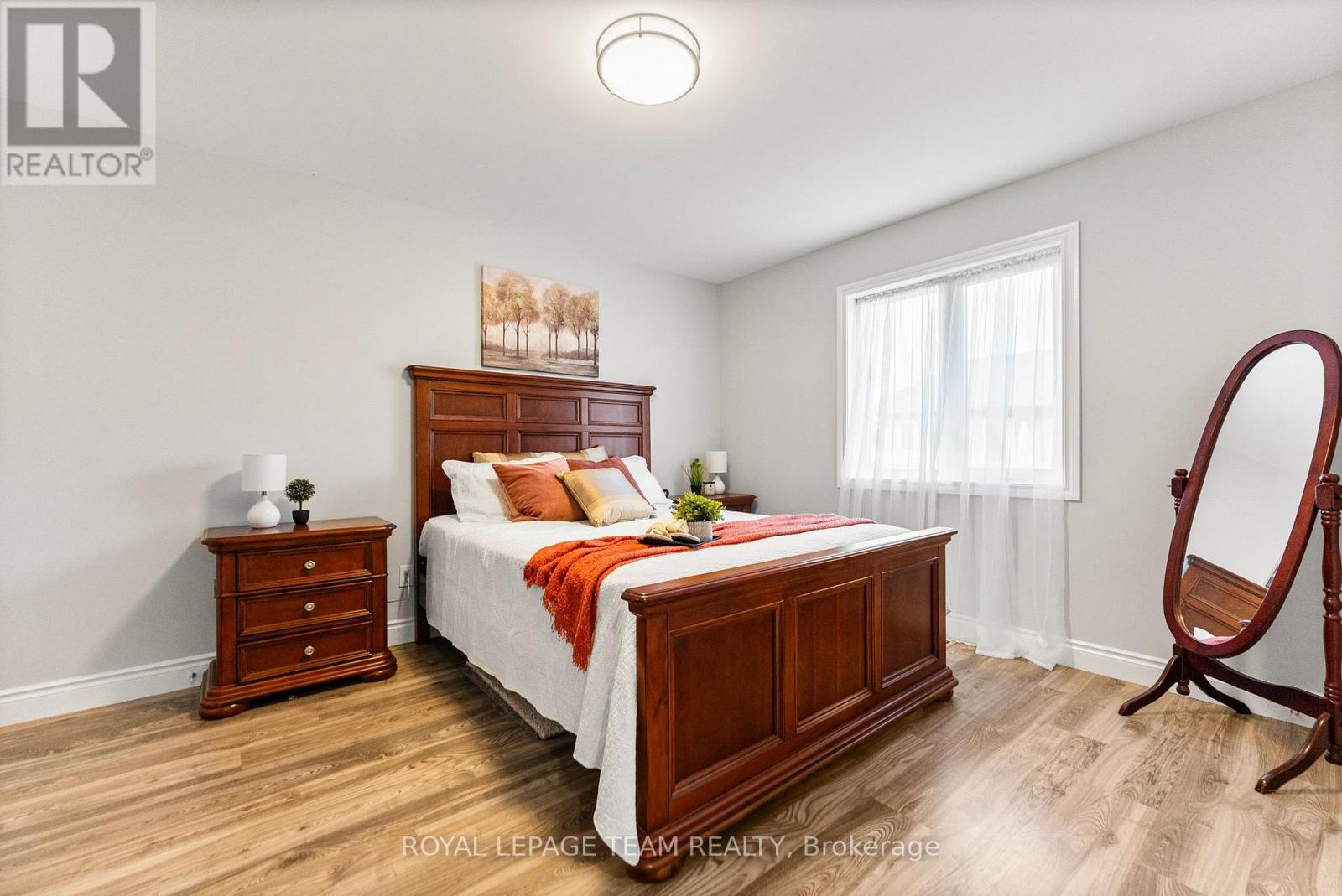 429 Gillan Road, Renfrew, Ontario  K7V 0B1 - Photo 12 - X12371501