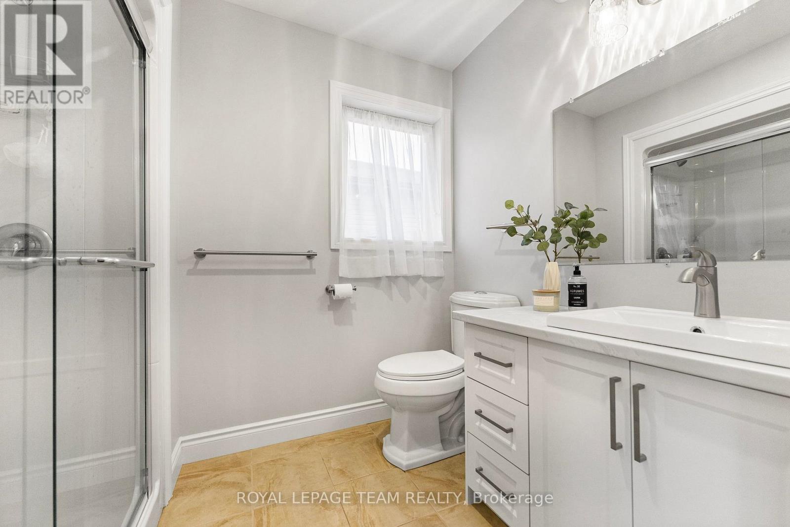 429 Gillan Road, Renfrew, Ontario  K7V 0B1 - Photo 16 - X12371501