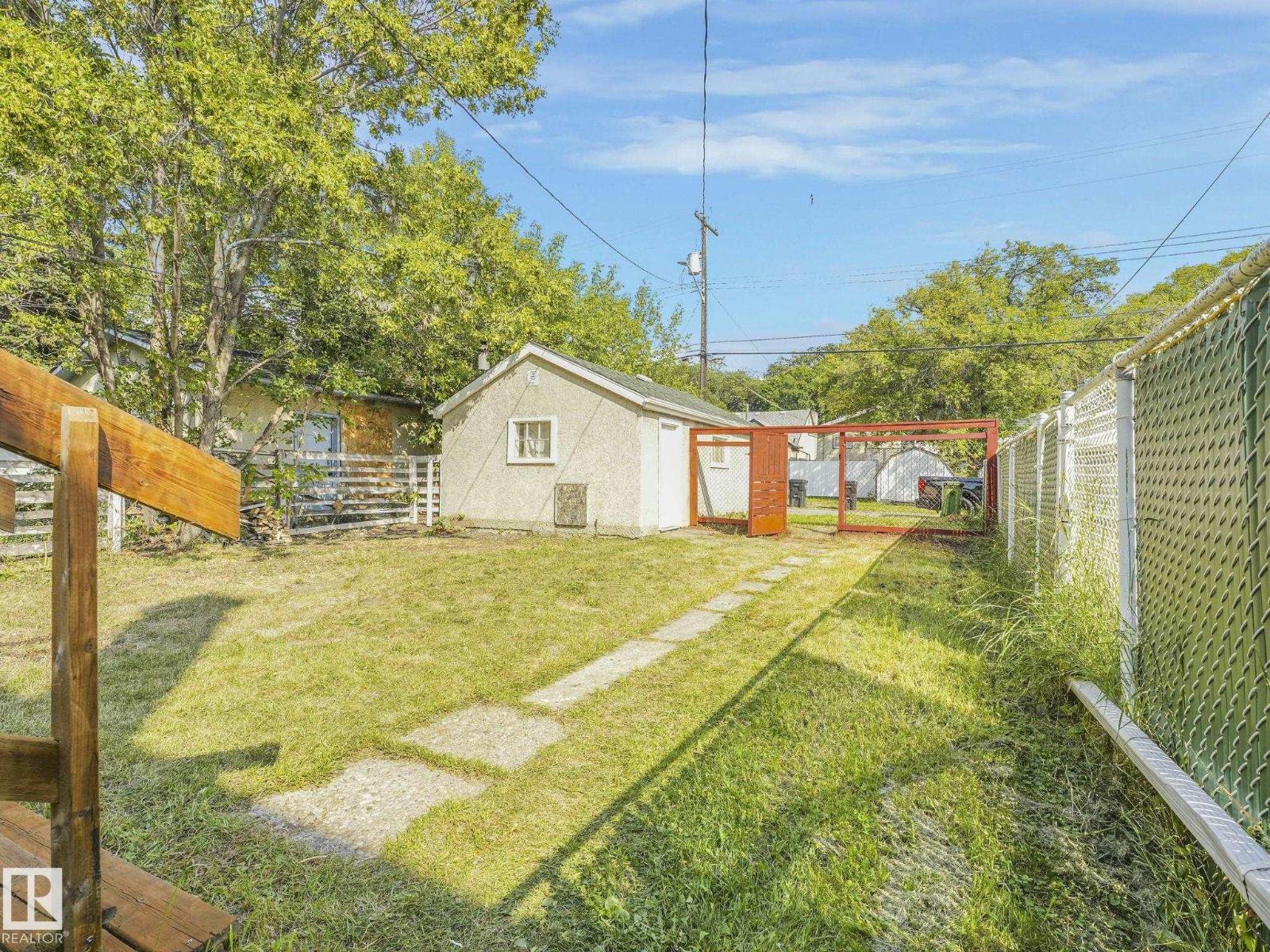 11927 95a St Nw, Edmonton, Alberta  T5G 1R4 - Photo 34 - E4455415
