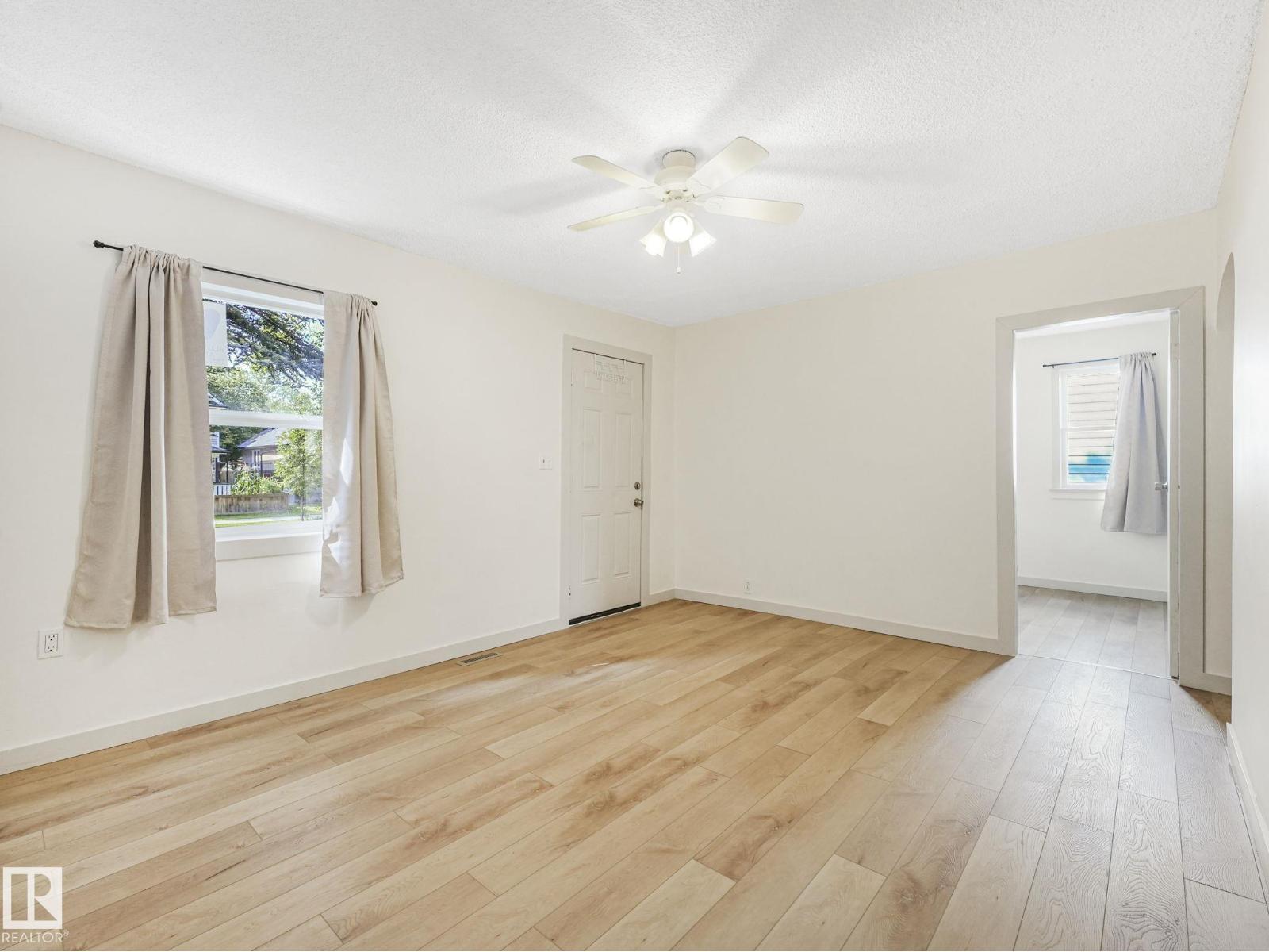 11927 95a St Nw, Edmonton, Alberta  T5G 1R4 - Photo 6 - E4455415