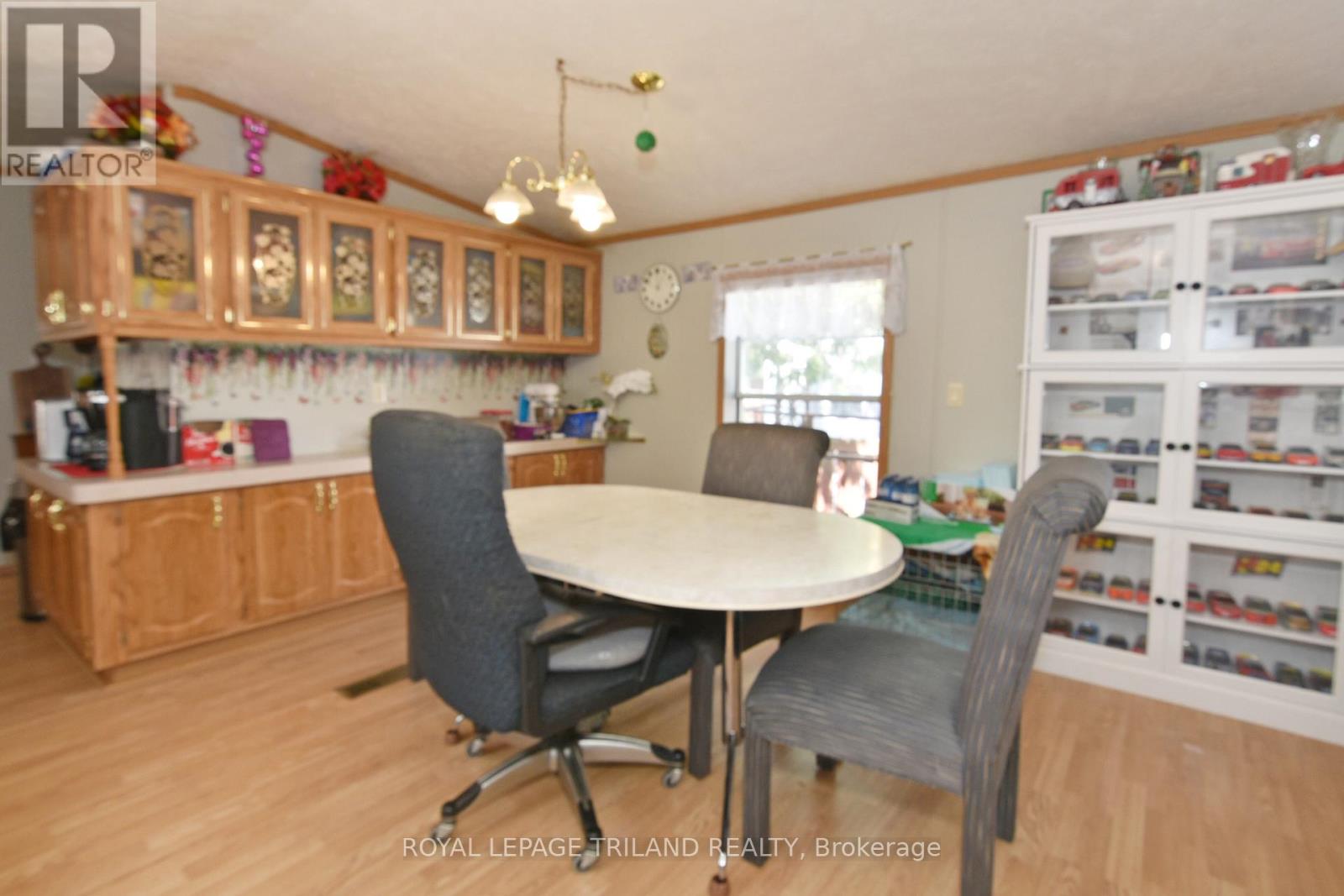 7 - 9385 Ipperwash Road, Lambton Shores, Ontario  N0N 1J3 - Photo 14 - X12371528