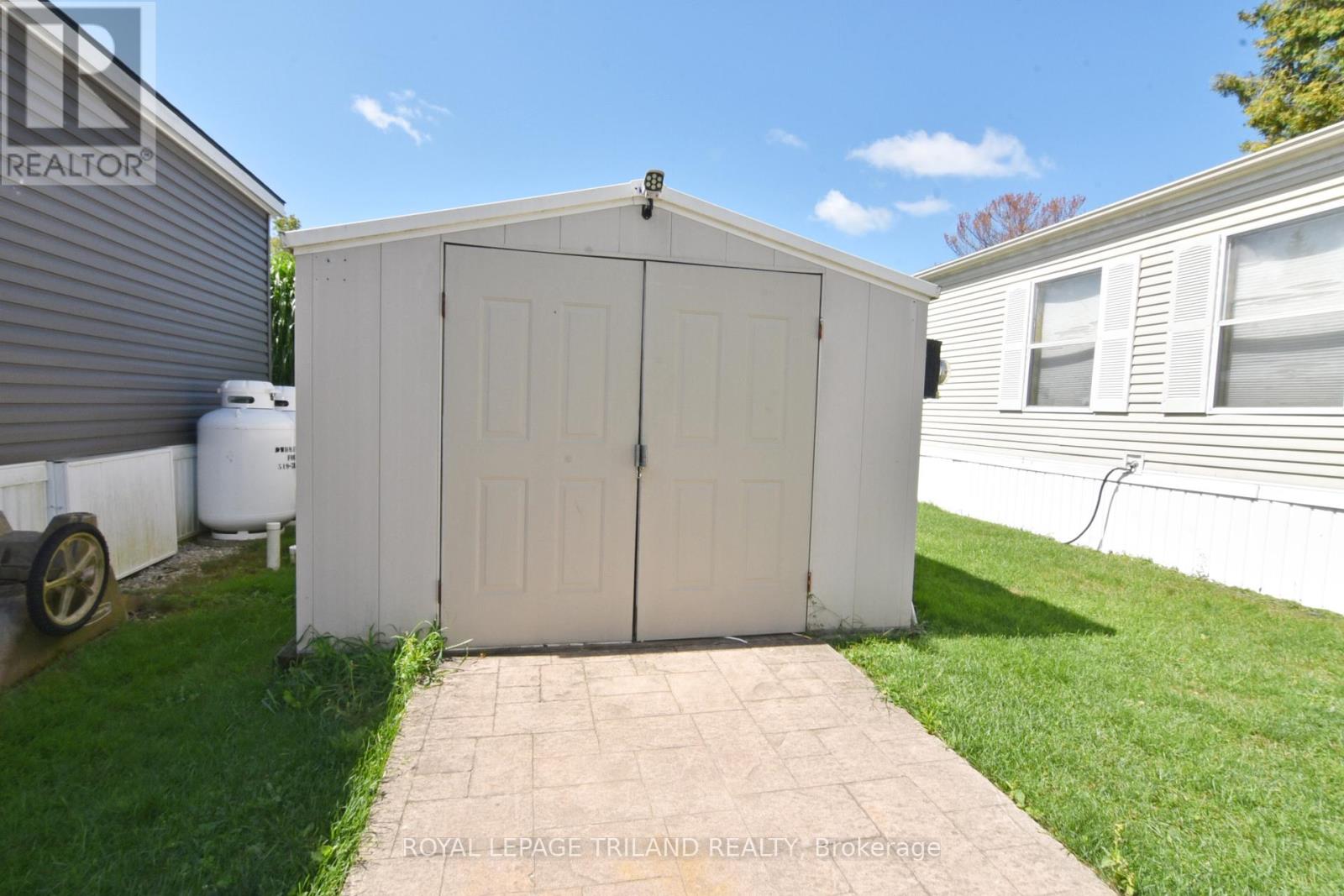 7 - 9385 Ipperwash Road, Lambton Shores, Ontario  N0N 1J3 - Photo 27 - X12371528