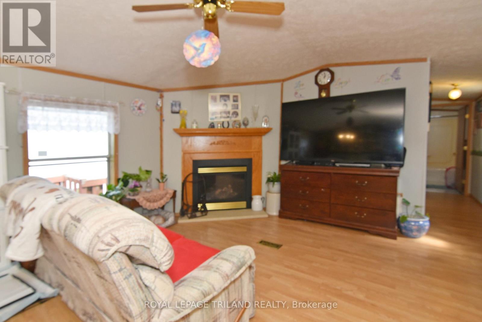 7 - 9385 Ipperwash Road, Lambton Shores, Ontario  N0N 1J3 - Photo 9 - X12371528
