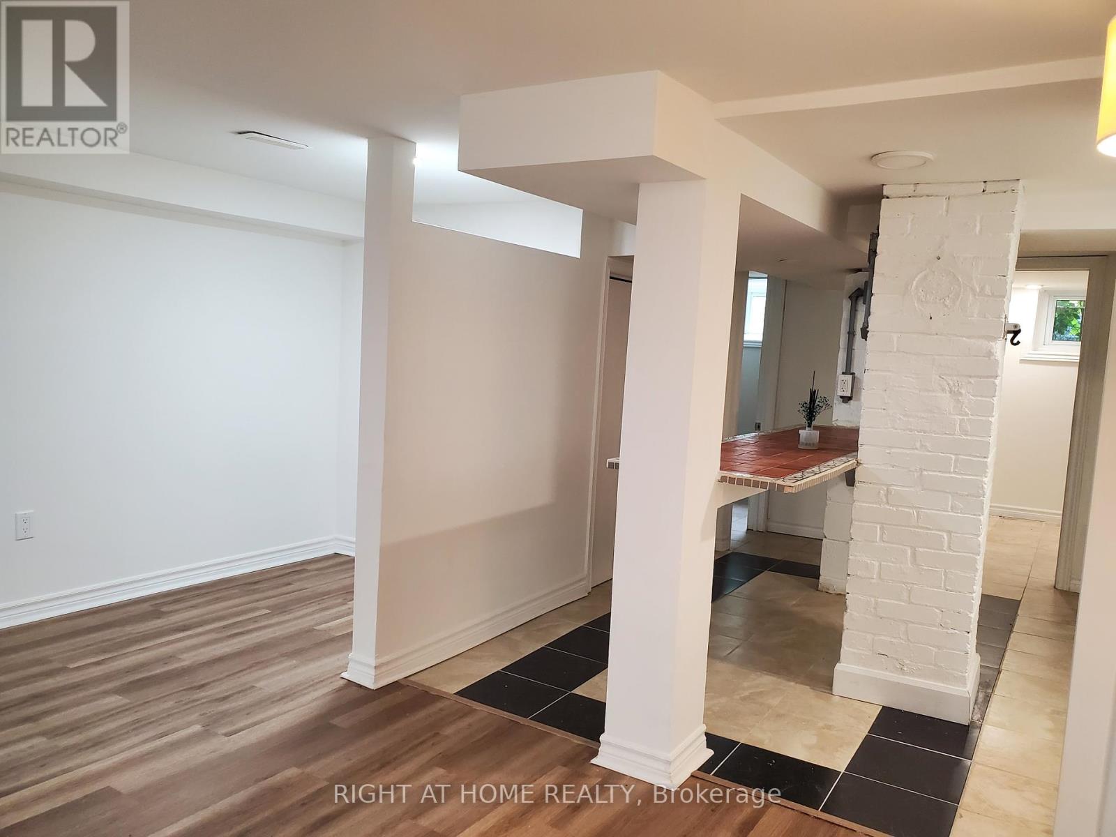 56 Don Mor Drive, Newmarket, Ontario  L3Y 1G7 - Photo 13 - N12367717