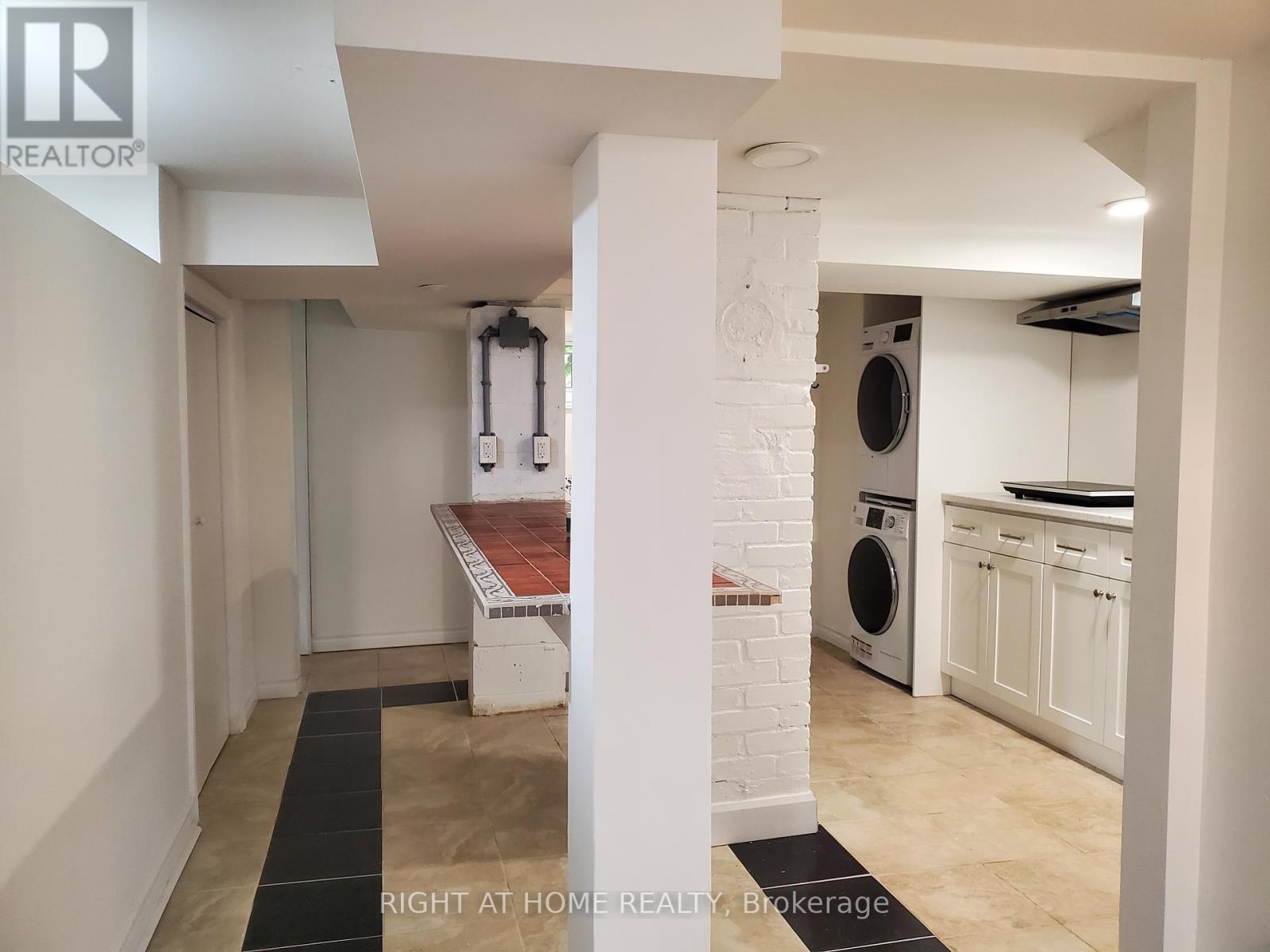 56 Don Mor Drive, Newmarket, Ontario  L3Y 1G7 - Photo 14 - N12367717