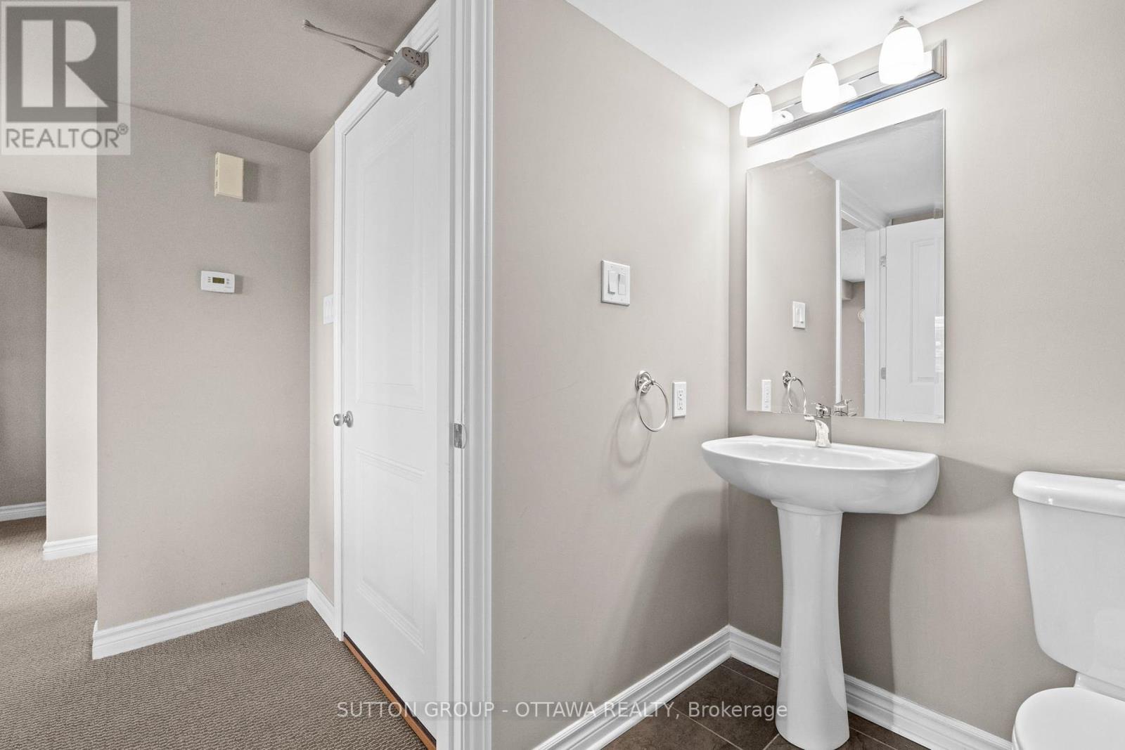 474 Clearbrook Drive, Ottawa, Ontario  K2J 5X5 - Photo 32 - X12371545
