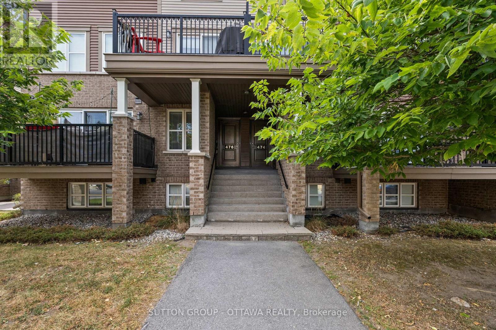 474 Clearbrook Drive, Ottawa, Ontario  K2J 5X5 - Photo 4 - X12371545