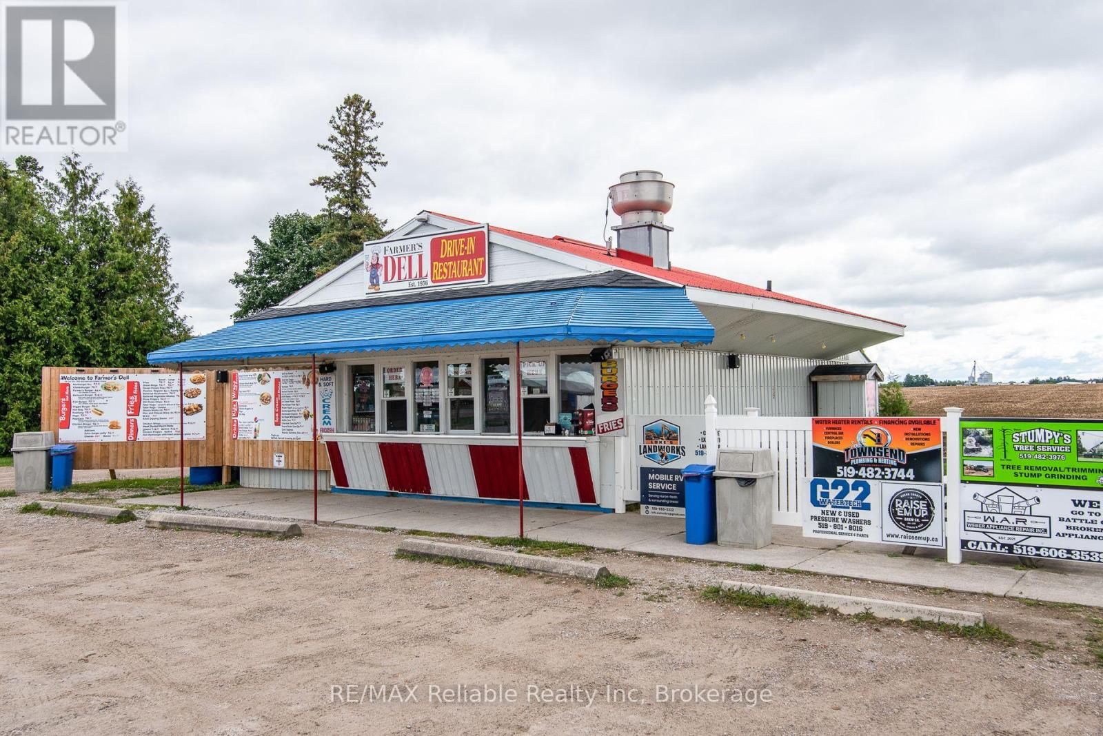 6 Kings Hwy 4, Huron East, Ontario  N0M 1J0 - Photo 4 - X12371523