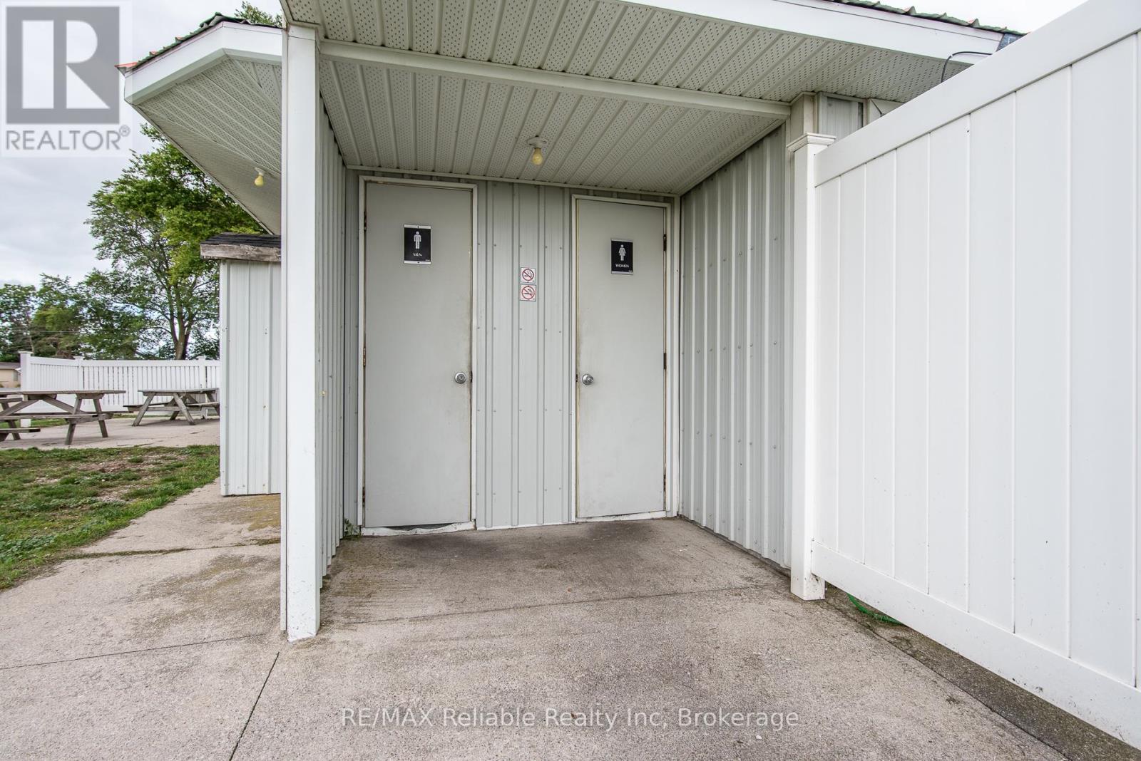 6 Kings Hwy 4, Huron East, Ontario  N0M 1J0 - Photo 47 - X12371523