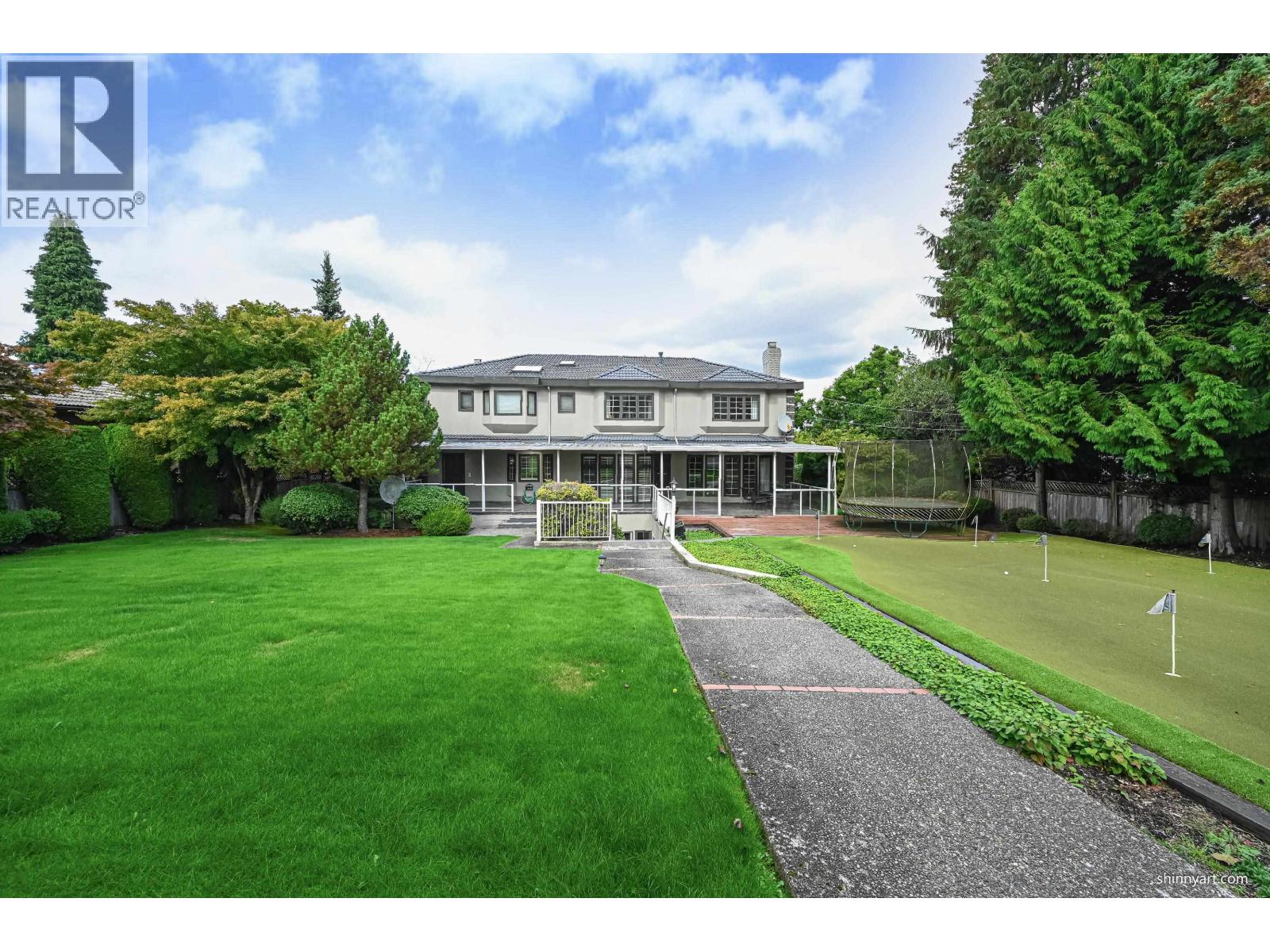 Listing Picture 3 of 24 : 1368 MINTO CRESCENT, Vancouver / 溫哥華 - 魯藝地產 Yvonne Lu Group - MLS Medallion Club Member