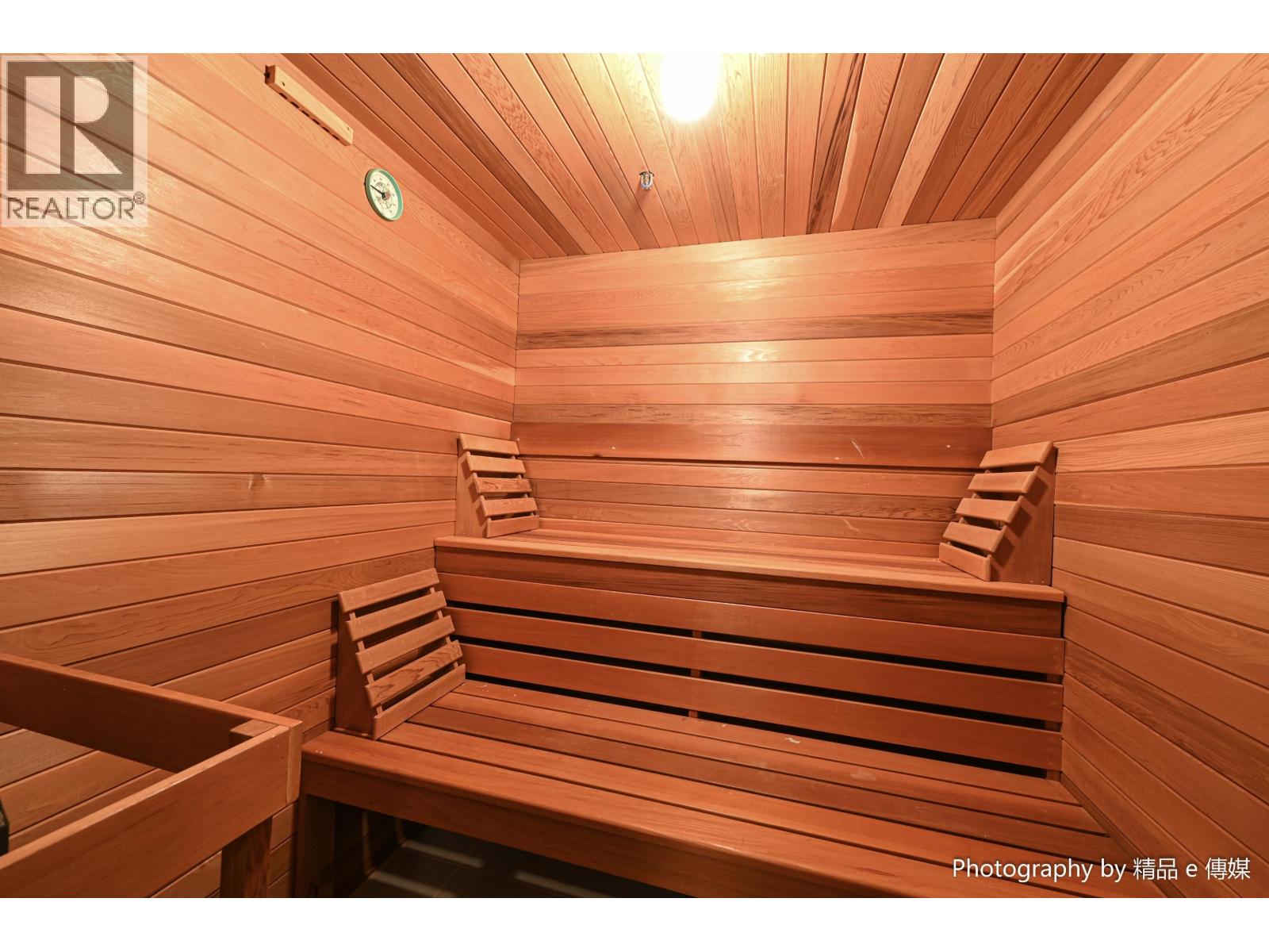 Listing Picture 22 of 24 : 1368 MINTO CRESCENT, Vancouver / 溫哥華 - 魯藝地產 Yvonne Lu Group - MLS Medallion Club Member