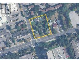 4240* LAWRENCE AVENUE, Toronto, Ontario