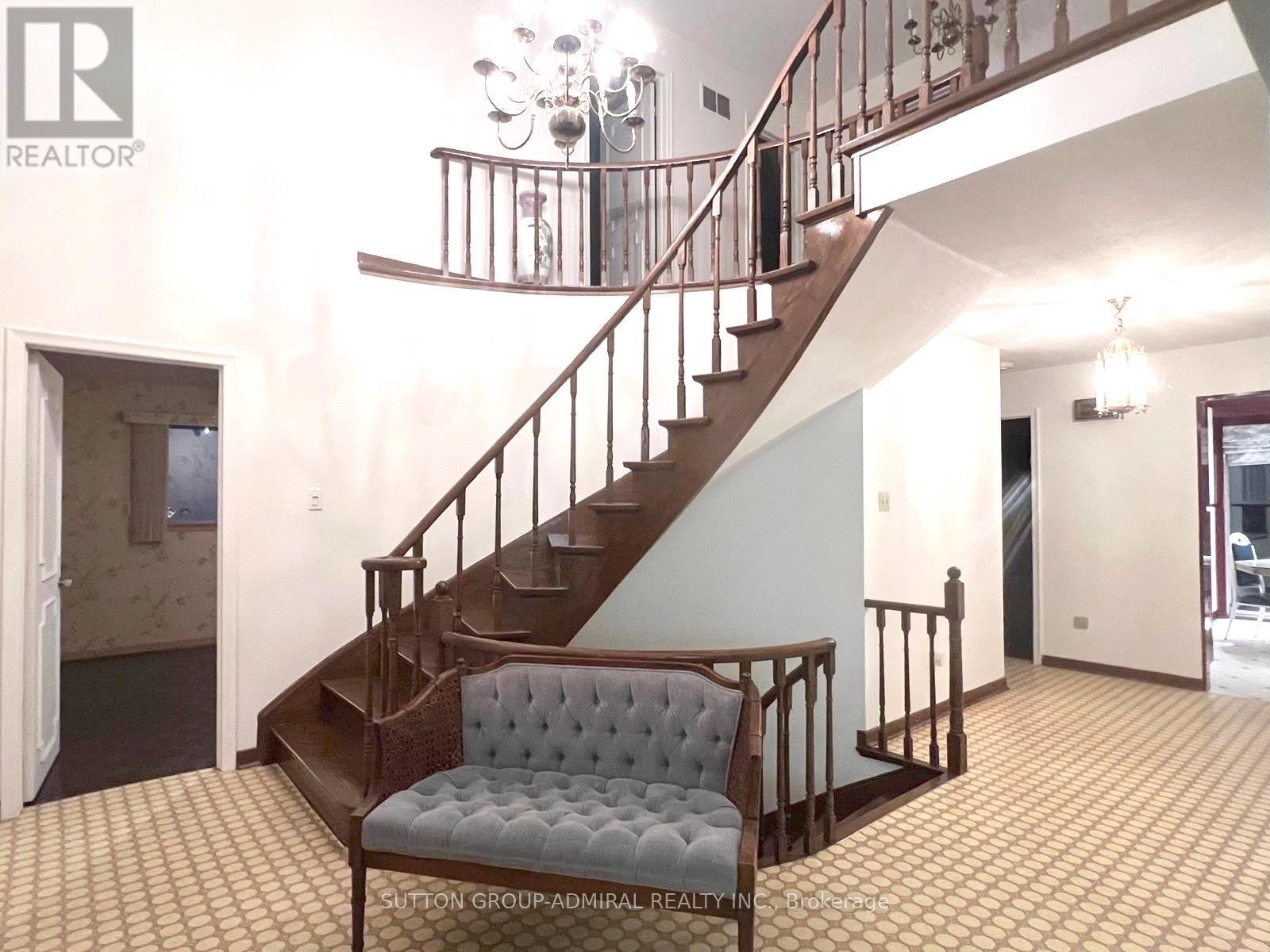 35 Nevada Avenue, Toronto, Ontario  M2M 3N9 - Photo 8 - C12246084