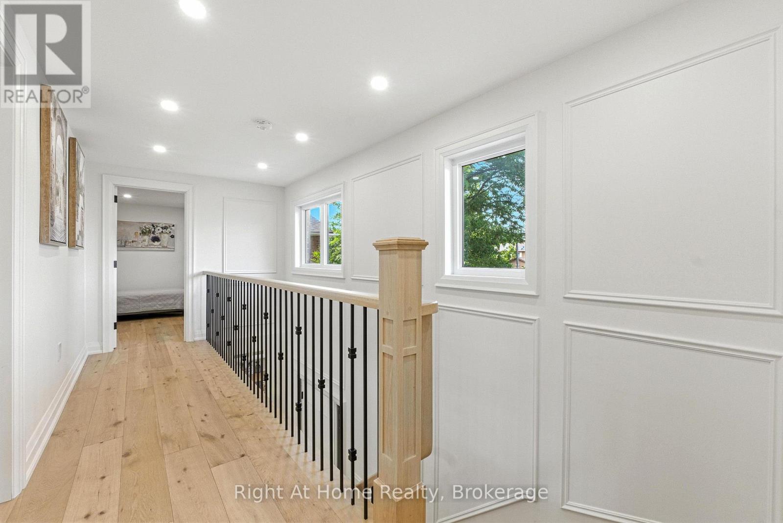 230 Poole Drive, Oakville (Ro River Oaks), Ontario  L6H 3W4 - Photo 24 - W12371389