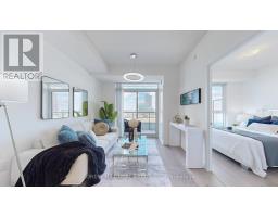 818 - 38 Honeycrisp Crescent, Vaughan (Concord), Ca
