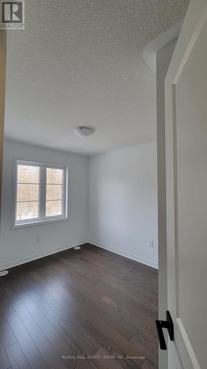 4078 Kadic Terrace, Mississauga, Ontario  L5M 2S8 - Photo 4 - W12371510