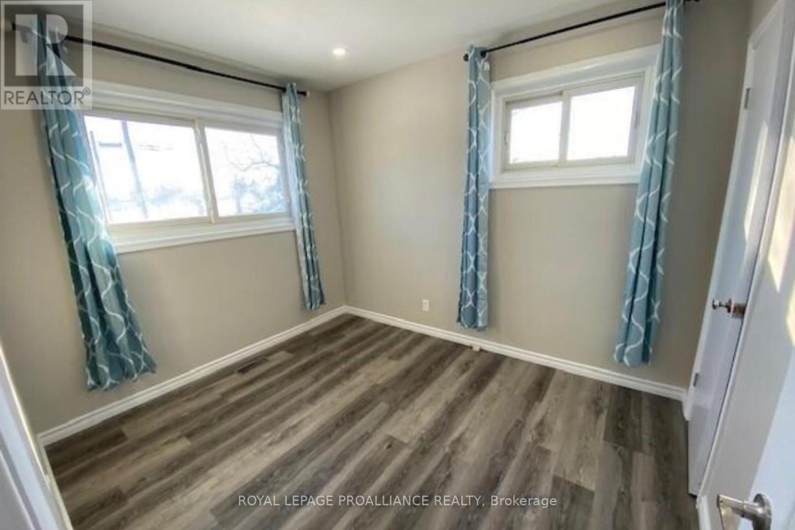 A - 44 North Park Gardens, Belleville, Ontario  K8P 2M3 - Photo 9 - X12371555