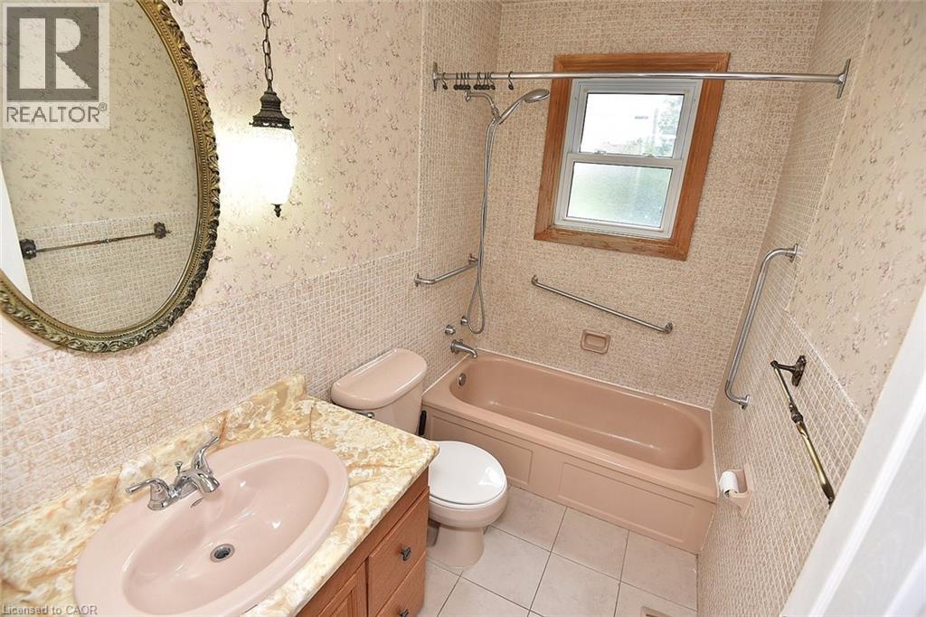 161 Kings Forest Drive, Hamilton, Ontario  L8T 4K2 - Photo 21 - 40764460