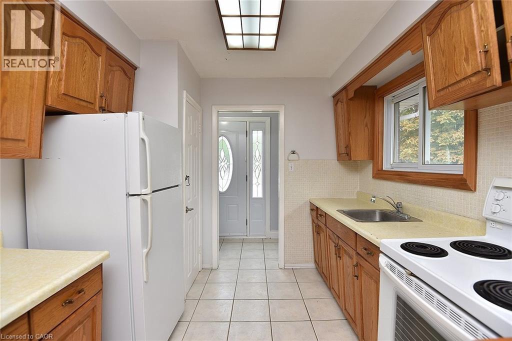 161 Kings Forest Drive, Hamilton, Ontario  L8T 4K2 - Photo 13 - 40764460