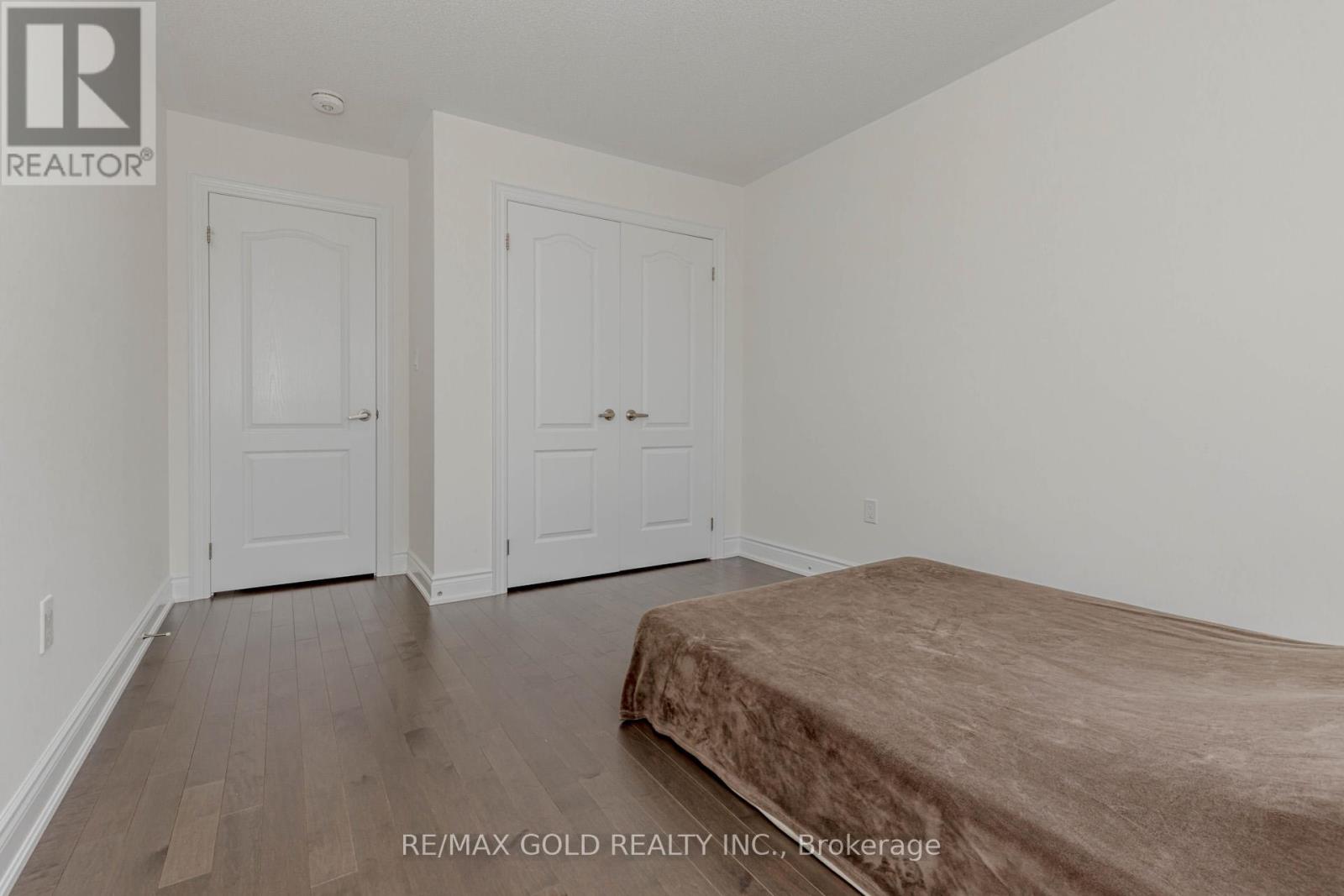 34 Folgate Crescent, Brampton (Sandringham-Wellington North), Ontario  L6R 0B3 - Photo 27 - W12369436