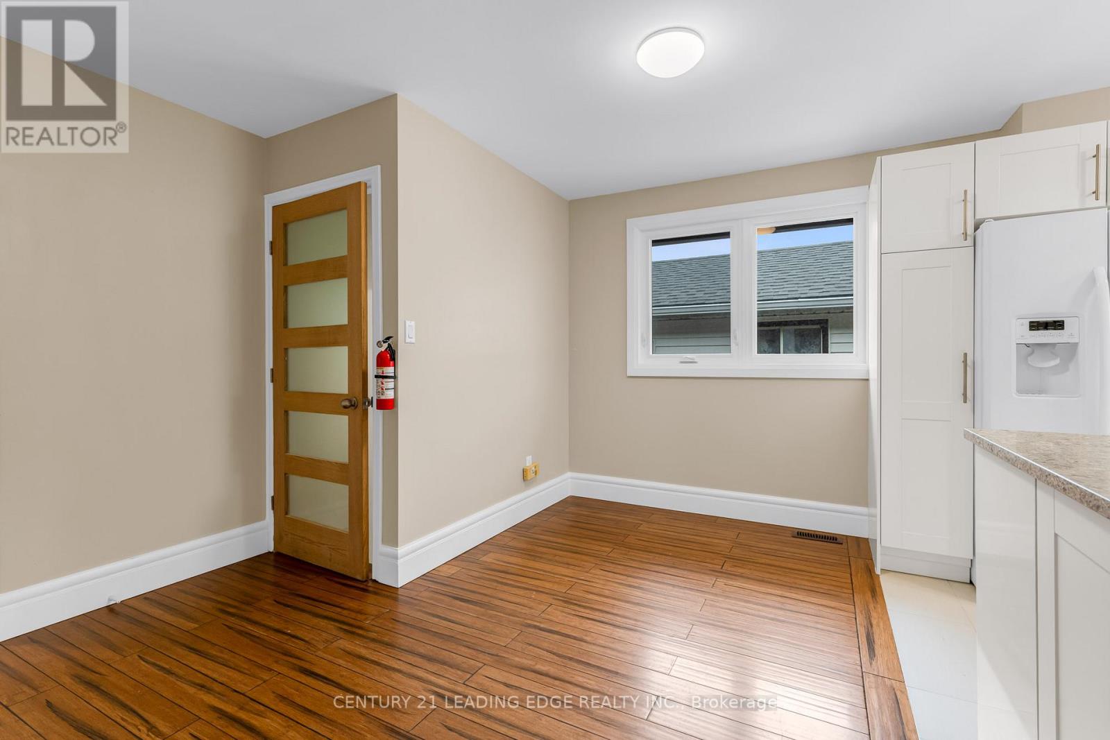636 Crescent Road, Fort Erie, Ontario  L2A 4P8 - Photo 13 - X12371525