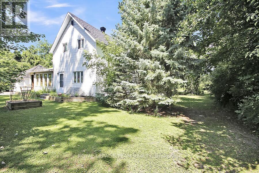 1429 Balmoral Drive N, Ottawa, Ontario  K1V 1H2 - Photo 2 - X12371553
