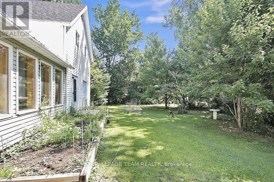 1429 Balmoral Drive N, Ottawa, Ontario  K1V 1H2 - Photo 3 - X12371553