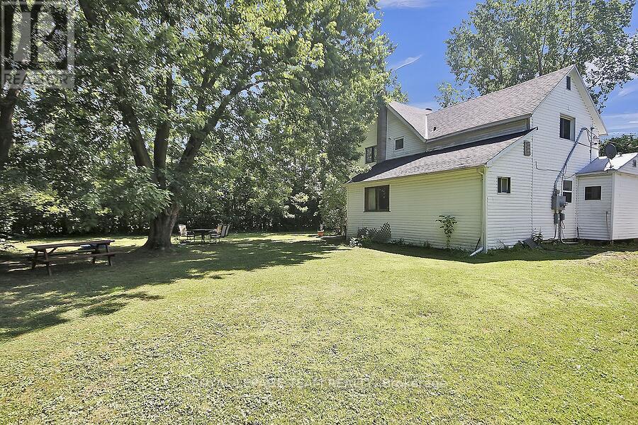1429 Balmoral Drive N, Ottawa, Ontario  K1V 1H2 - Photo 4 - X12371553