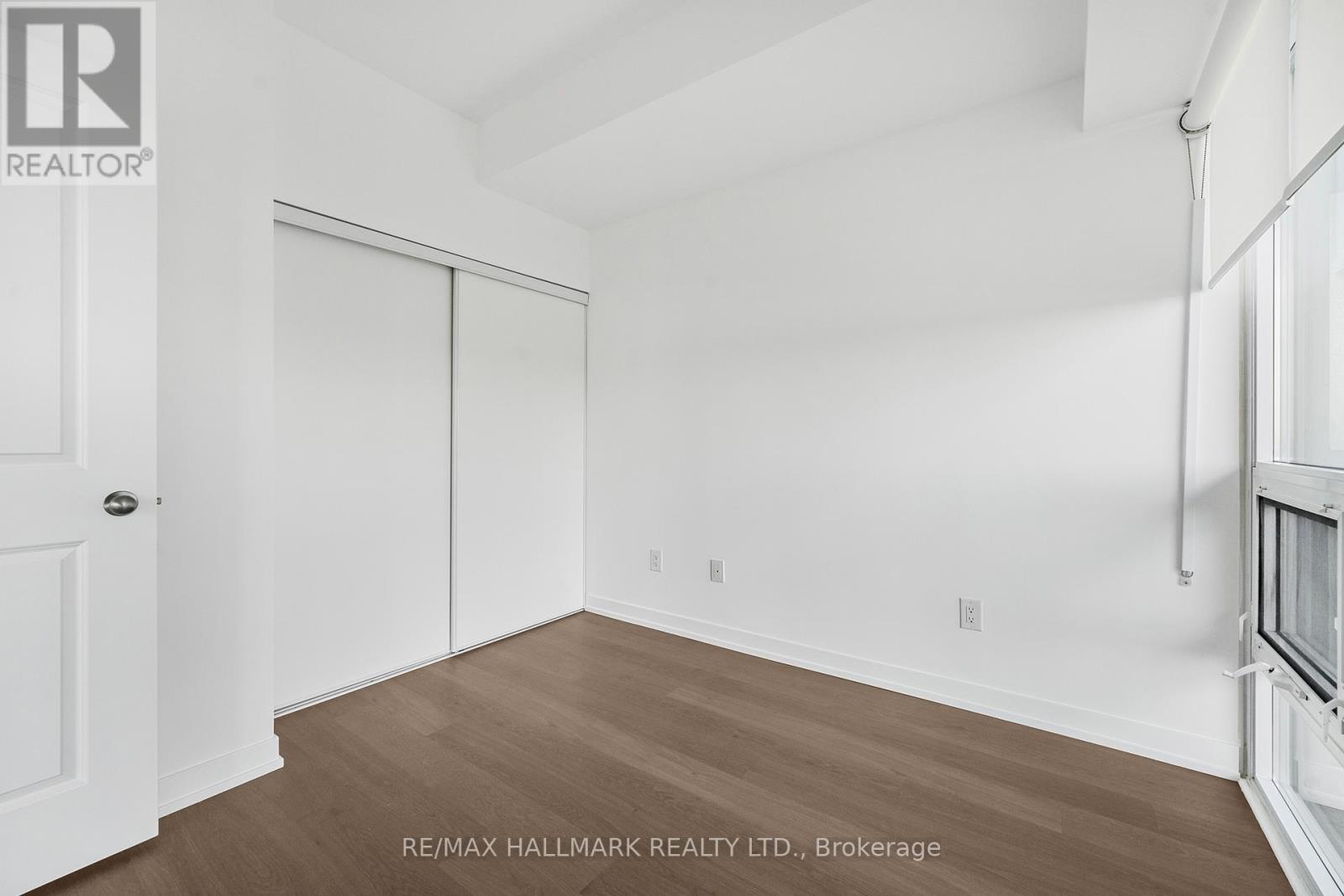 1704 - 105 George Street, Toronto, Ontario  M5A 0L4 - Photo 9 - C12371554