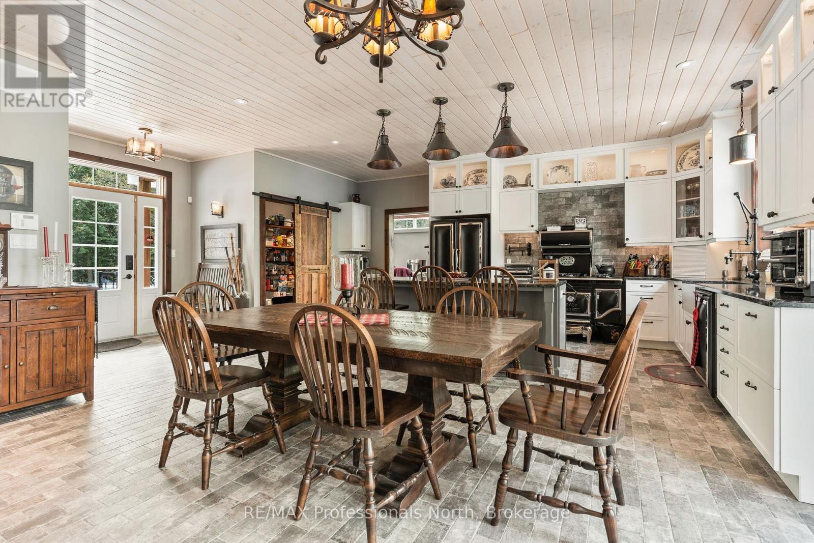 1167 Eagle Lake Road, Dysart Et Al, Ontario  K0M 1S0 - Photo 14 - X12194874