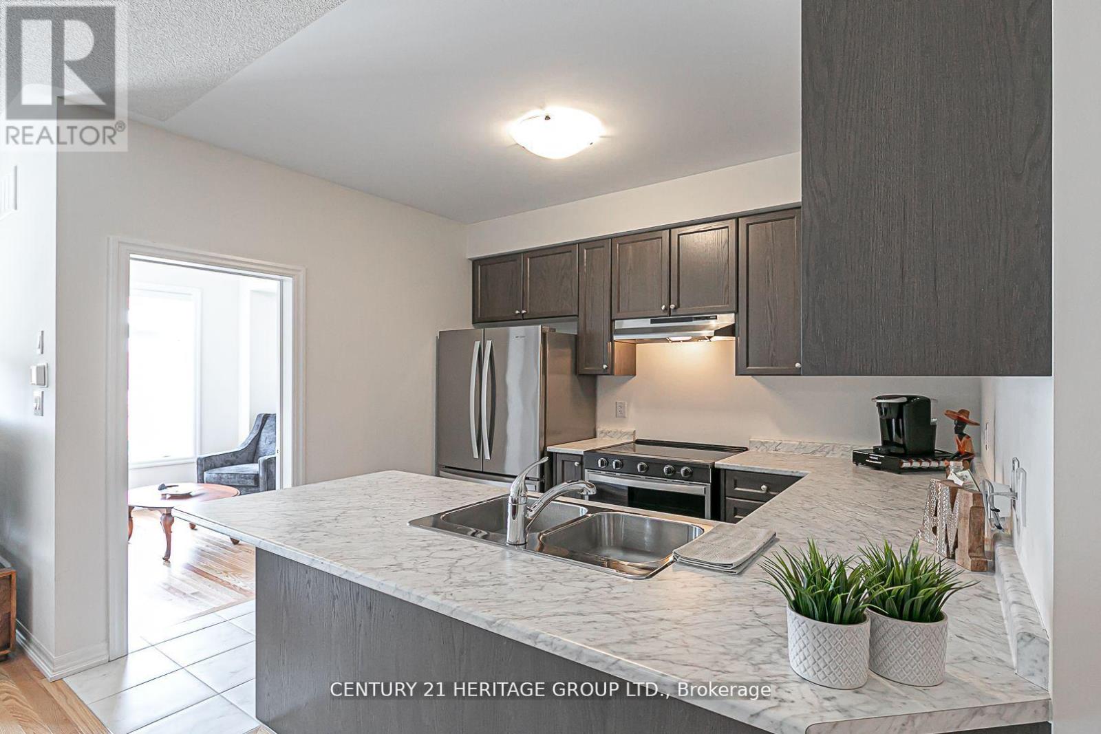50 Delano Way, Newmarket, Ontario  L3X 0L4 - Photo 12 - N12371580