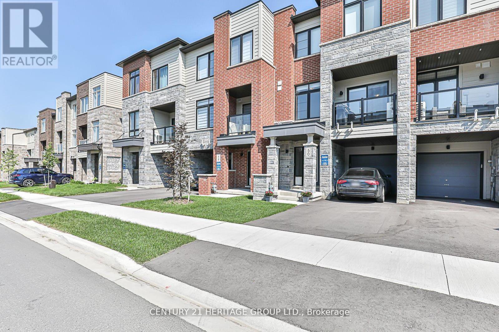 50 Delano Way, Newmarket, Ontario  L3X 0L4 - Photo 2 - N12371580