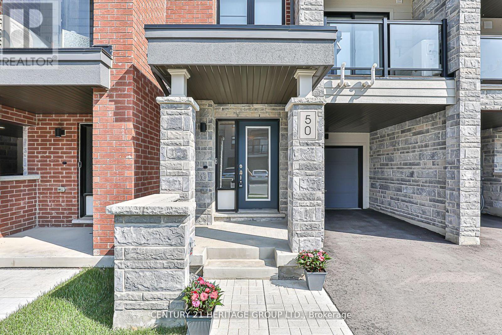 50 Delano Way, Newmarket, Ontario  L3X 0L4 - Photo 3 - N12371580
