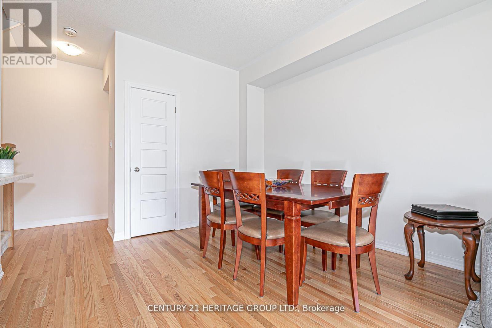 50 Delano Way, Newmarket, Ontario  L3X 0L4 - Photo 6 - N12371580