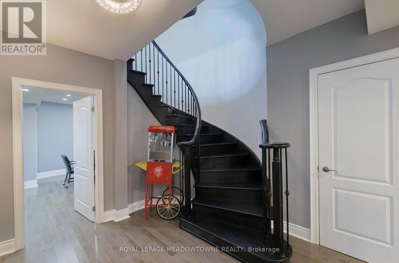1 Royal West Drive, Brampton, Ontario  L6X 2X3 - Photo 31 - W12371615
