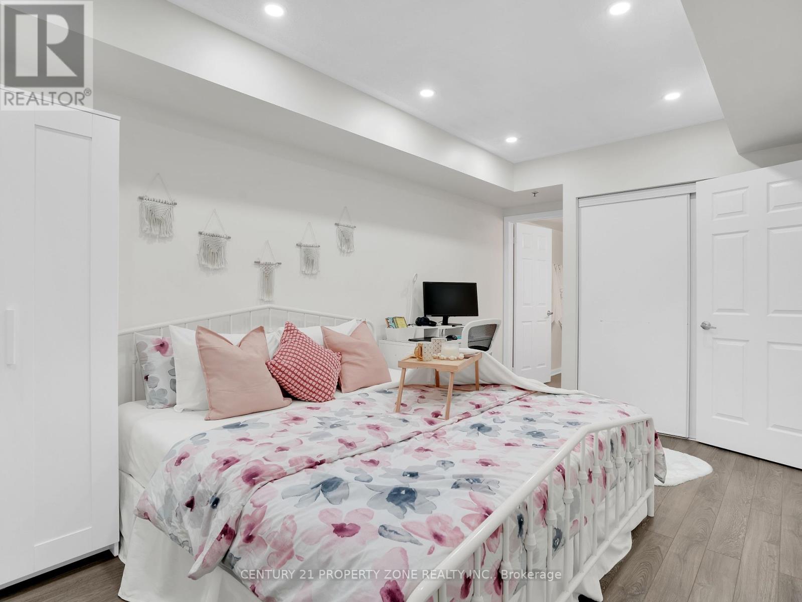 205 - 70 Baycliffe Crescent, Brampton, Ontario  L7A 0Z5 - Photo 18 - W12371618