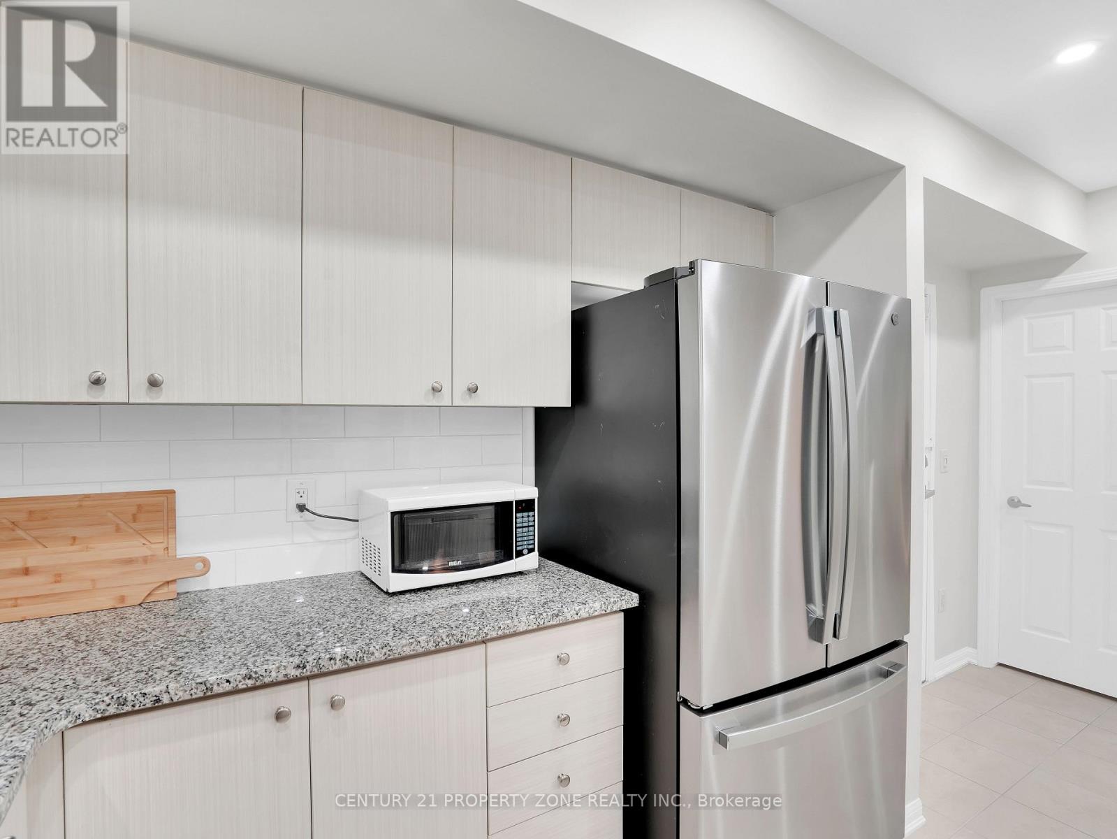 205 - 70 Baycliffe Crescent, Brampton, Ontario  L7A 0Z5 - Photo 7 - W12371618