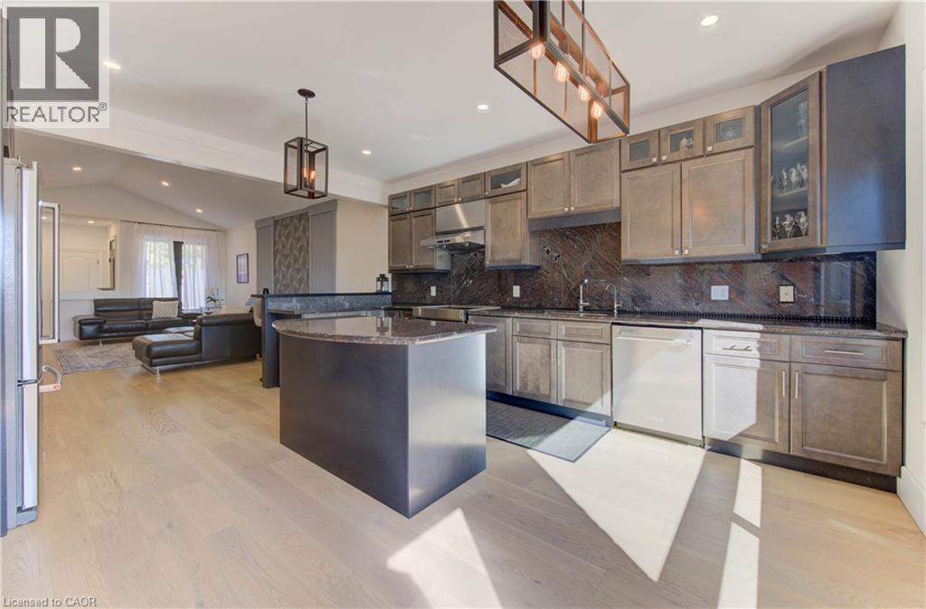 366 Pine Valley Drive, Kitchener, Ontario  N2P 2V4 - Photo 16 - 40762546