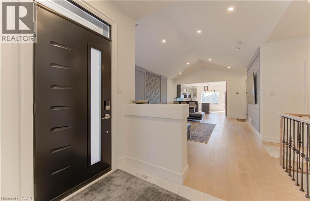 366 Pine Valley Drive, Kitchener, Ontario  N2P 2V4 - Photo 6 - 40762546