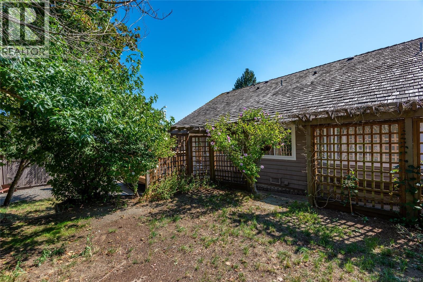 2702 Eden St, Campbell River, British Columbia  V9H 1S7 - Photo 34 - 1012401