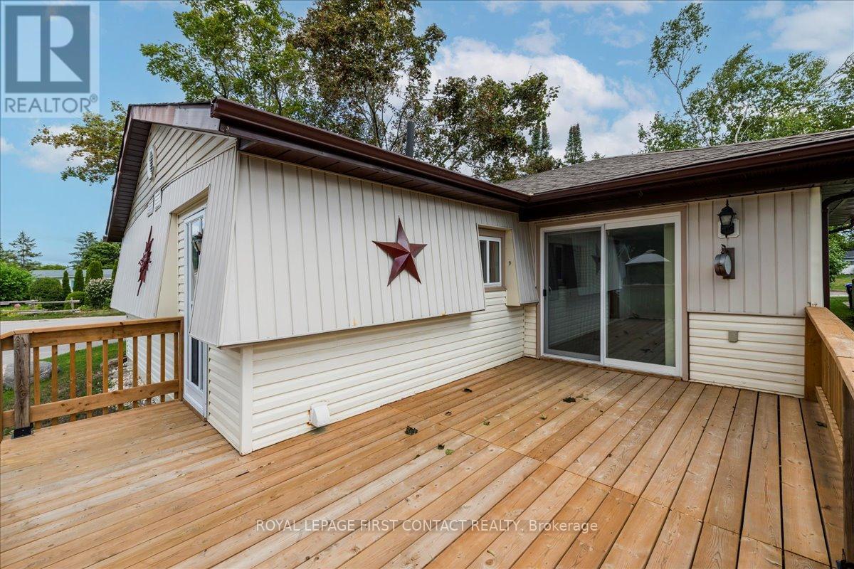 25 Hawthorne Drive, Innisfil, Ontario  L9S 1P1 - Photo 29 - N12371630