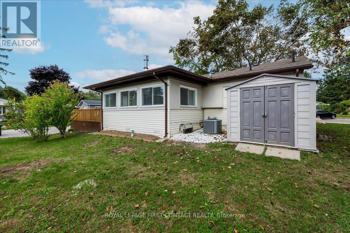 25 Hawthorne Drive, Innisfil, Ontario  L9S 1P1 - Photo 30 - N12371630
