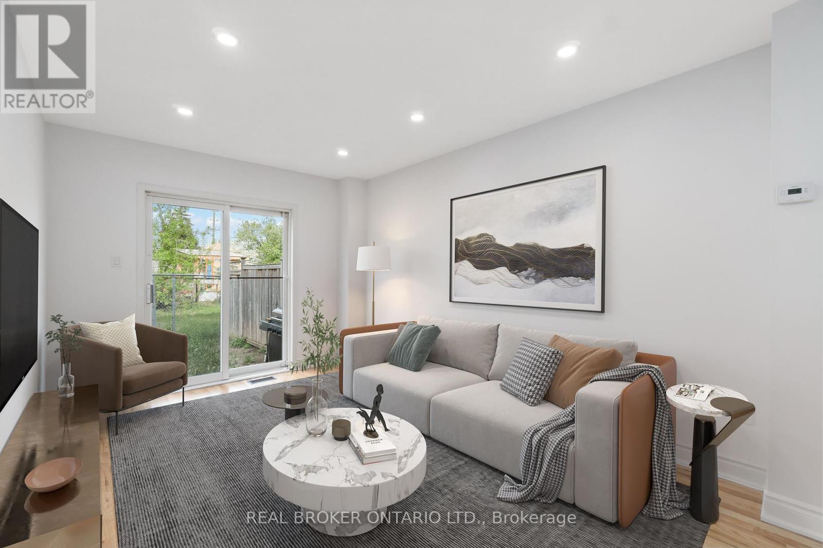 3 A Southpark Drive, Ottawa, Ontario  K1B 3B8 - Photo 2 - X12371686