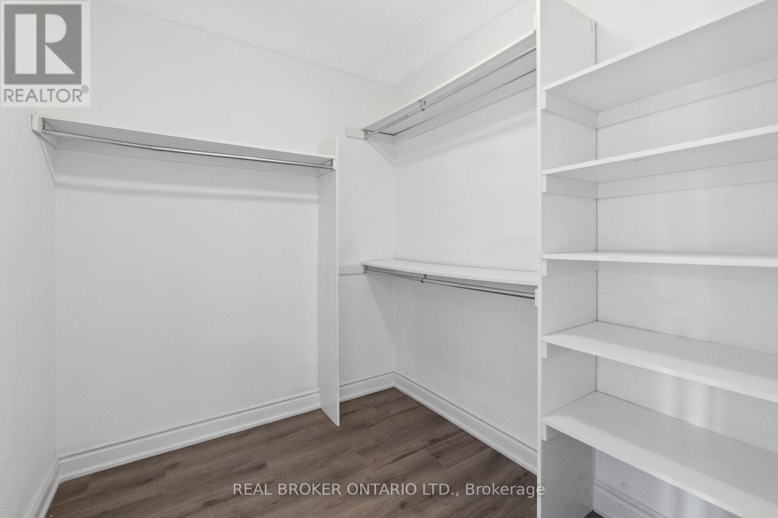 3 A Southpark Drive, Ottawa, Ontario  K1B 3B8 - Photo 35 - X12371686