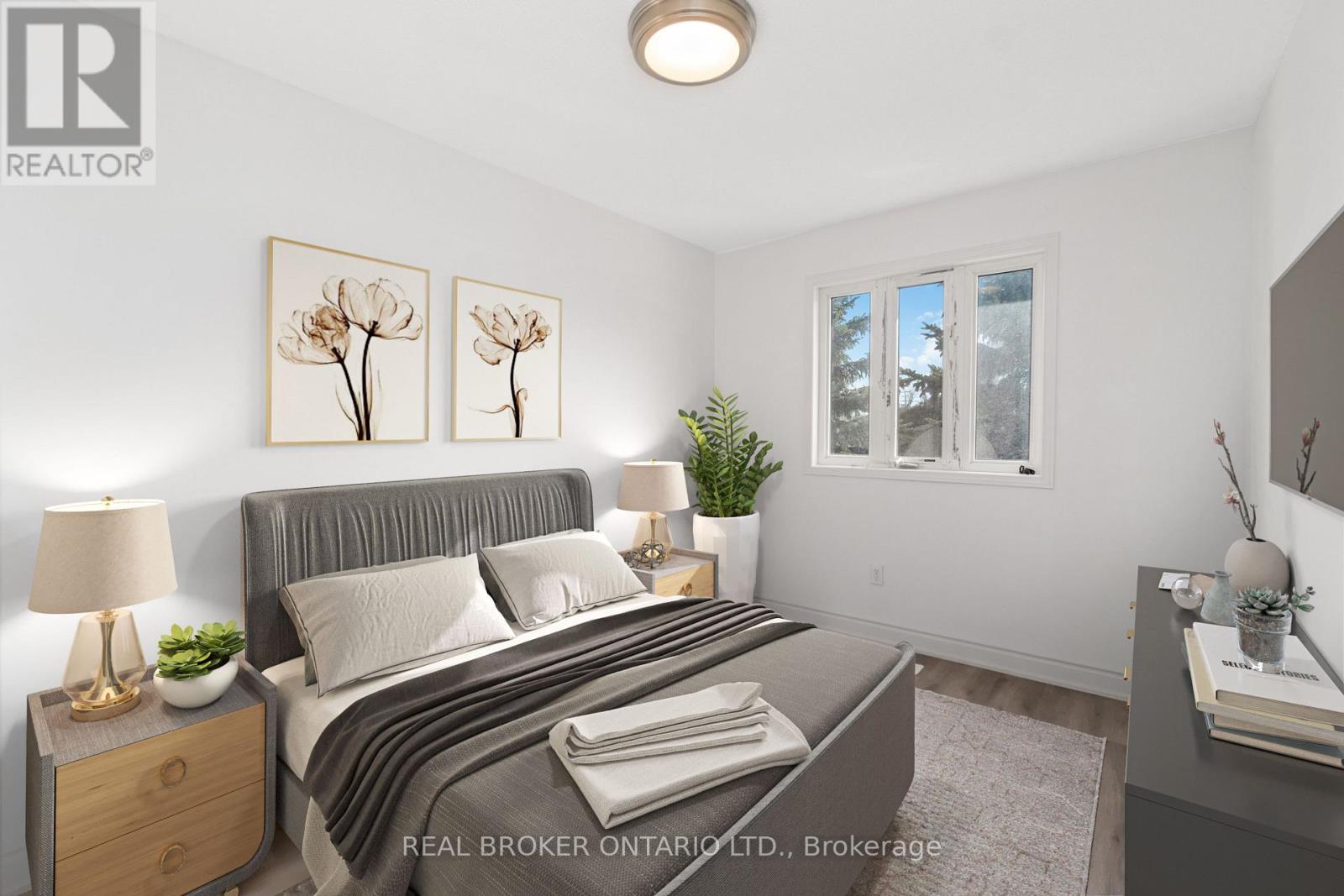 3 A Southpark Drive, Ottawa, Ontario  K1B 3B8 - Photo 4 - X12371686