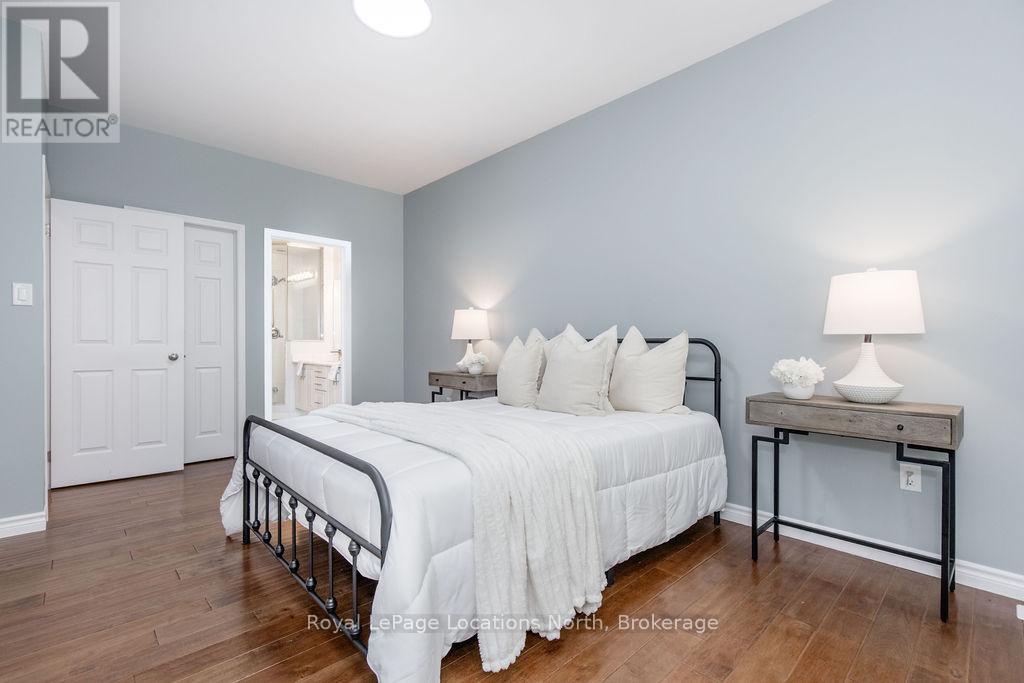 49 Providence Way, Wasaga Beach, Ontario  L9Z 0G3 - Photo 16 - S12371671