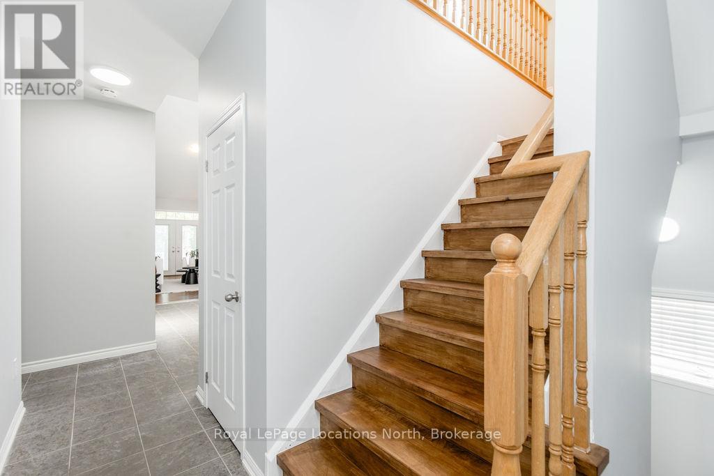 49 Providence Way, Wasaga Beach, Ontario  L9Z 0G3 - Photo 22 - S12371671