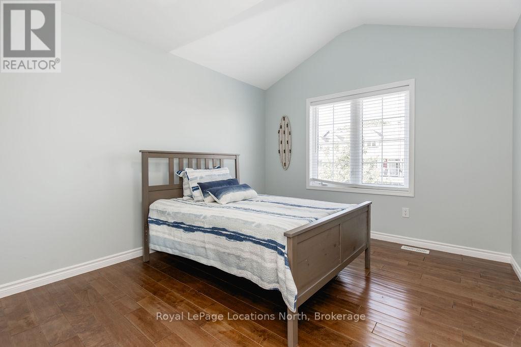 49 Providence Way, Wasaga Beach, Ontario  L9Z 0G3 - Photo 25 - S12371671