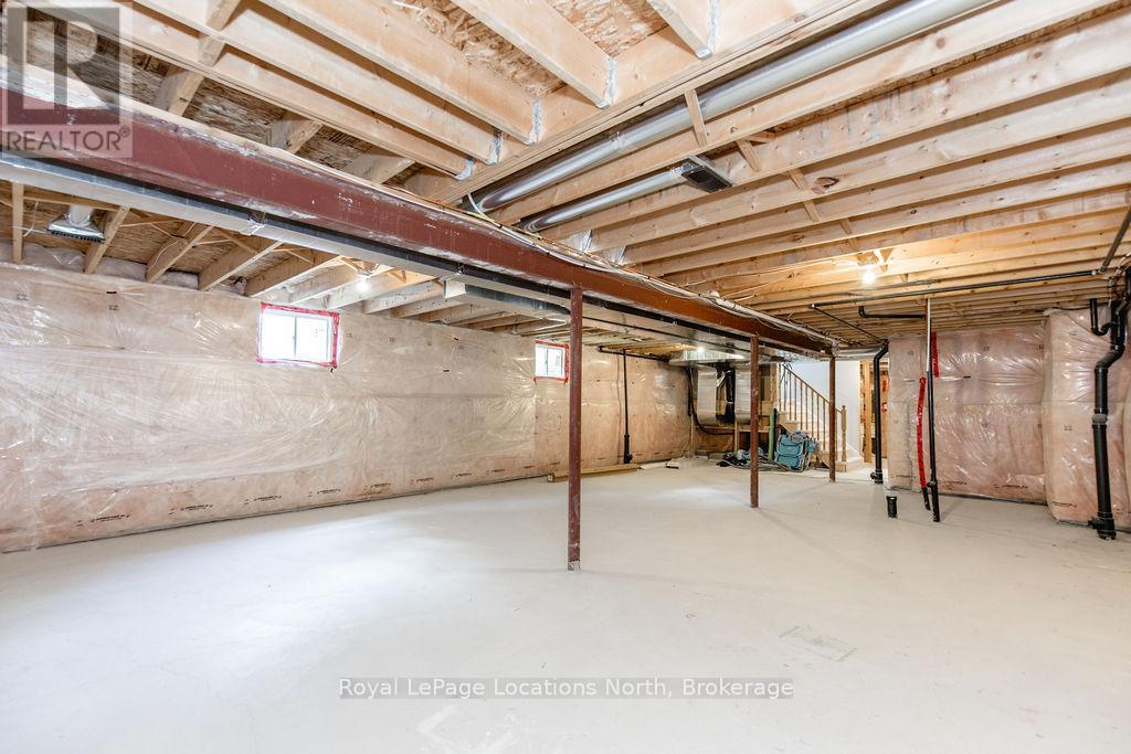 49 Providence Way, Wasaga Beach, Ontario  L9Z 0G3 - Photo 32 - S12371671